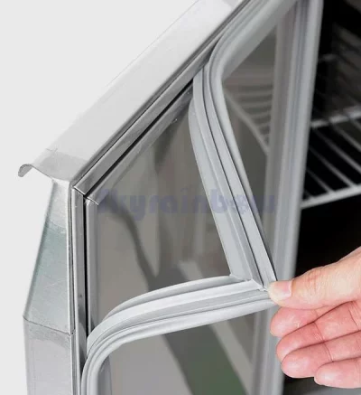 Saladette 3 Türen, 137 x 70 gebogener Glasaufbau, Klarglas – Bild 3